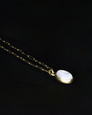 Mother of Pearl 18ct gold seed necklace